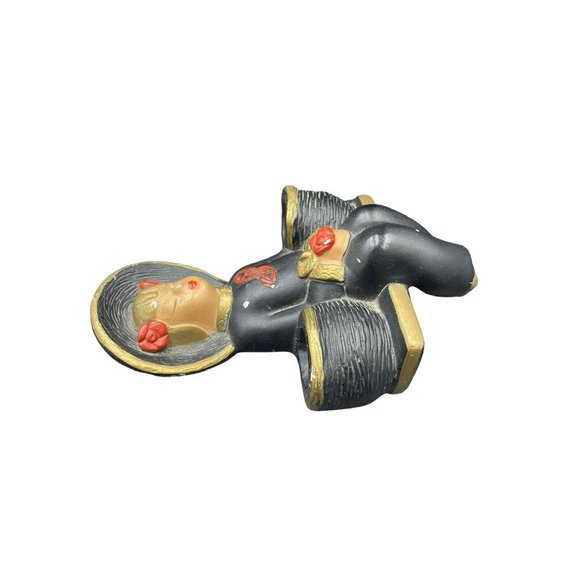 Vintage 1940s ABCO Chalkware Plaster Wall Plaque Asian Girl Hat Baskets Black - Picture 4 of 9